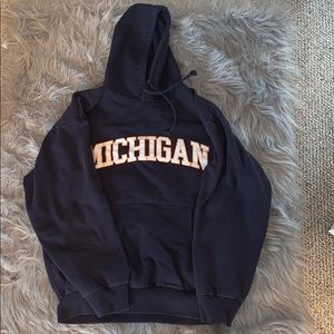 Vintage navy Michigan hoodie | L